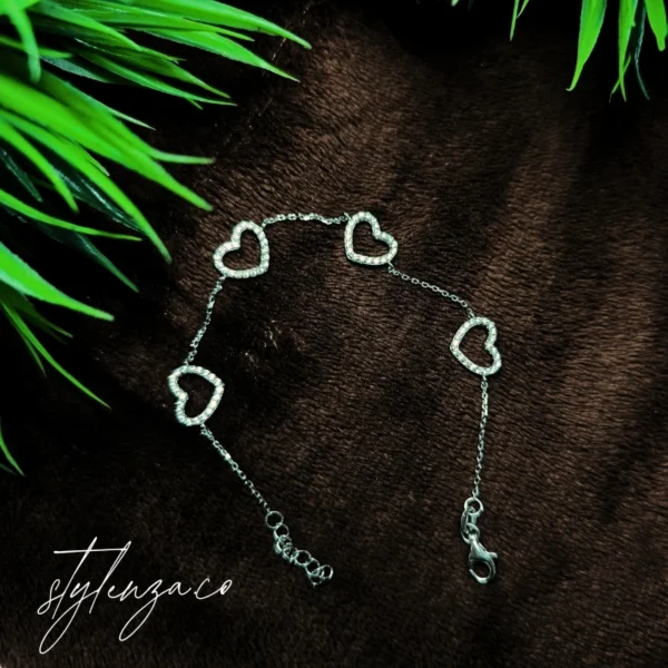 Elegant Heart Charm Bracelet - Image 2