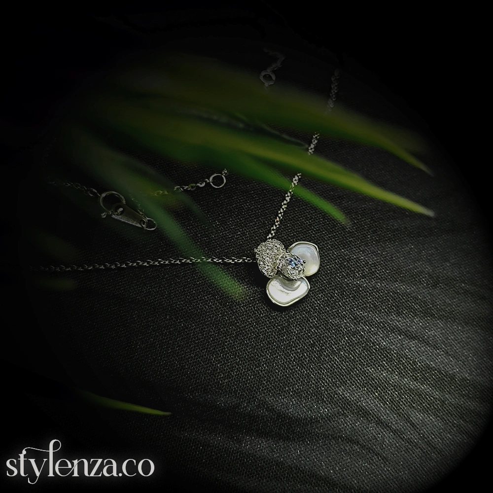 Silver 925 Floral Pendant Necklace with Crystal Accents - Image 2