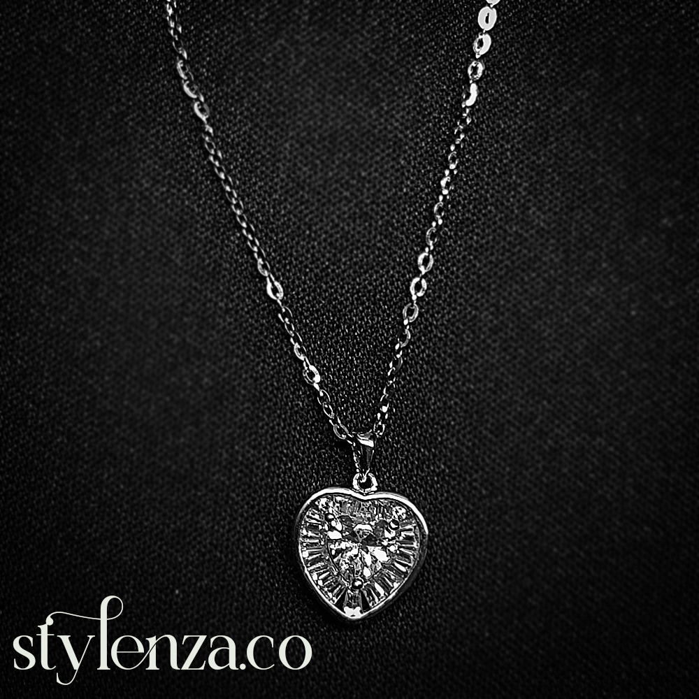 Elegant Heart-Shaped Silver Pendant Necklace - Image 2